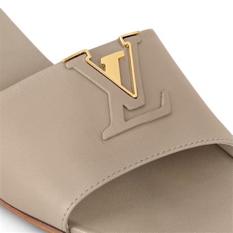 LV Capri Flat Mule .